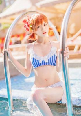 年轻的女老师